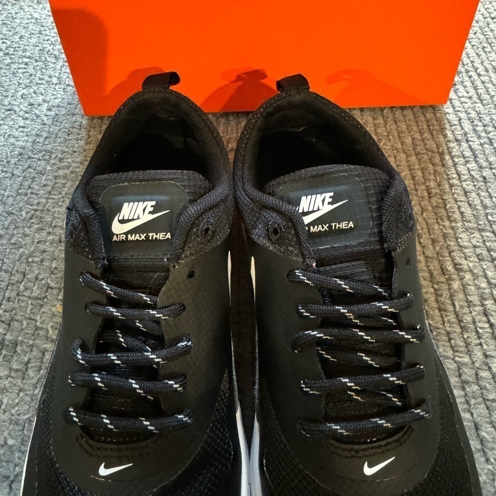 Nike Air Max Thea Grade School Youth Boy 4.5Y Black White Running Shoes - Picture 9 of 11